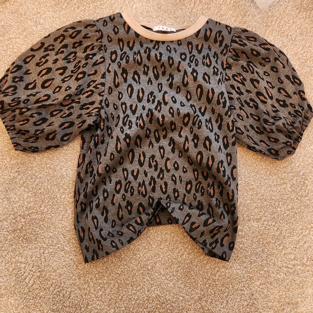 THML Leopard bubble sleeve blouse